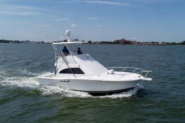 36' Luhrs 2001