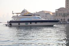 Superyacht Dubai Marine 85