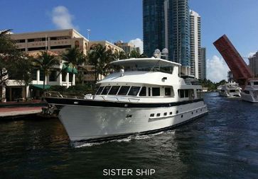 Outer Reef Yachts 860 MY