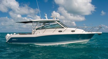 34' Boston Whaler 2021
