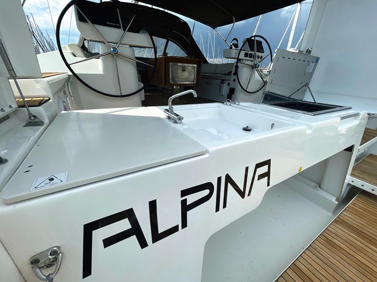 Alpina Yacht Photos Pics 