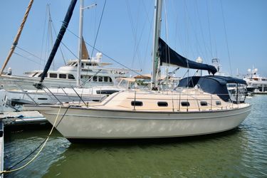 37' Island Packet 2004