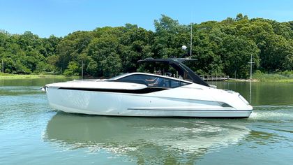 33' Fairline 2023