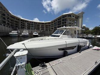 34' Regal 2023