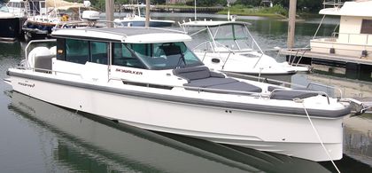 37' Axopar 2019