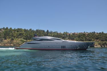 115' Pershing 2006