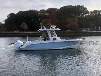 25' Boston Whaler 2021