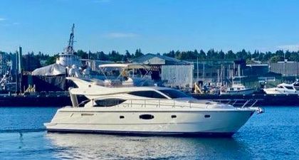 55' Ferretti Yachts 2006