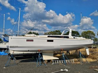 38' Beneteau 2024