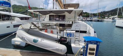 38' Fountaine Pajot 2016