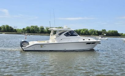 35' Pursuit 2018