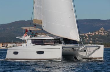 44' Fountaine Pajot 2017