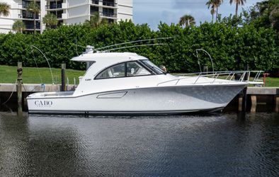 40' Cabo 2012 Yacht For Sale