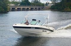 MasterCraft MariStar 230 Sport