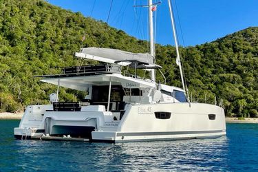 45' Fountaine Pajot 2022