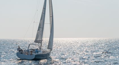 38' Beneteau 2014