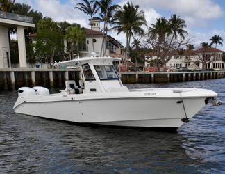 32' Everglades 2013