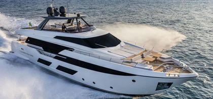 93' Ferretti Yachts 2021
