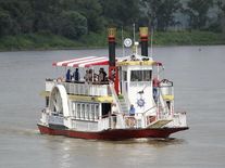 Skipperliner Paddlewheel Riverboat