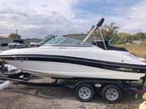 Rinker 19QX