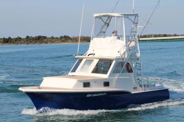 Custom Carolina 32 Flybridge