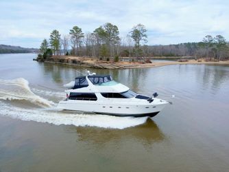 59' Carver 2001 Yacht For Sale