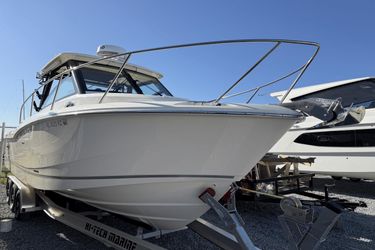 28' Boston Whaler 2024