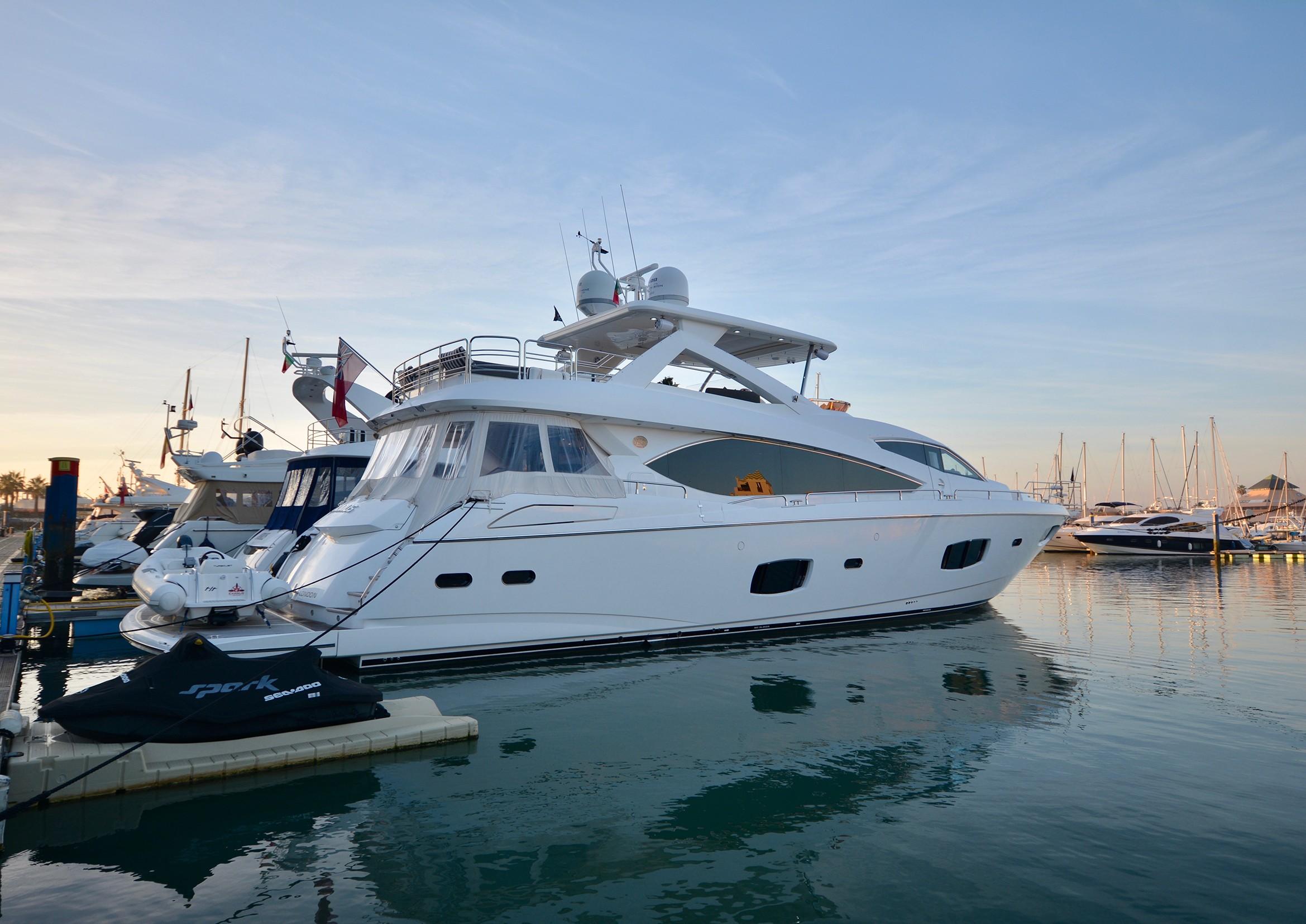 EXIMIUS Mega Yacht Sunseeker For Sale - YachtWorld