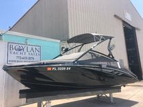 Yamaha Boats 212X