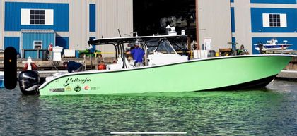 42' Yellowfin 2016