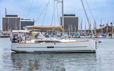 36' Dufour 2020