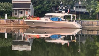 41' Tiara Yachts 2018