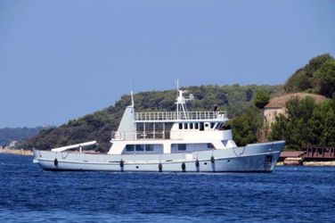 Custom Expedition Yacht