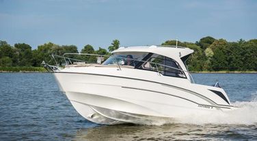 Beneteau America Antares 7