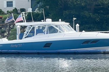40' Intrepid 2019 Yacht For Sale