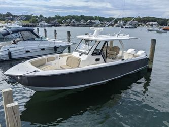 32' Pursuit 2019