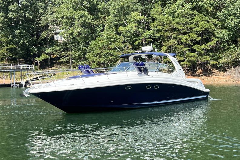 2004 Atlantis 47 Express Cruiser for sale - YachtWorld