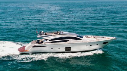 82' Pershing 2017