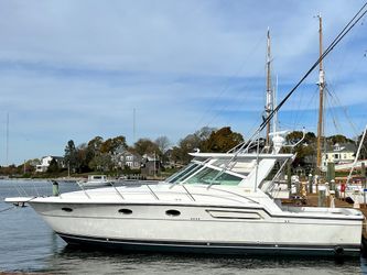 37' Tiara Yachts 2000