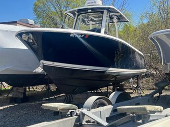 28' Pursuit 2019