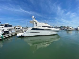 43' Carver 2006 Yacht For Sale