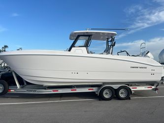 28' Twin Vee 2025