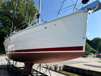 38' Hunter 2005