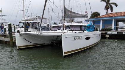 44' Fountaine Pajot 2015