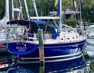 38' Island Packet 1999