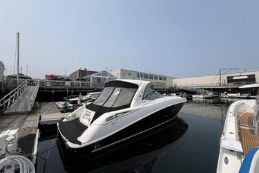 37' Sea Ray 2011