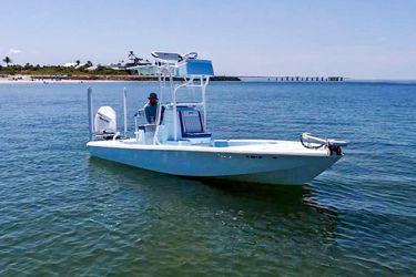 25' Yellowfin 2021