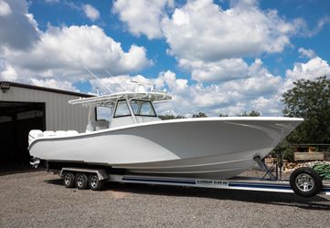 39' Yellowfin 2019