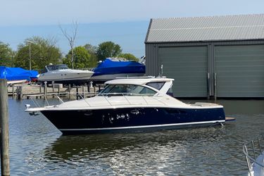 36' Tiara Yachts 2013