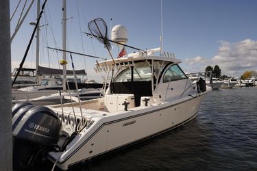 39' Pursuit 2015